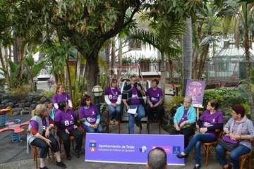 Presentación del programa de actos del Día Internacional de las Mujeres en Telde (Foto TA y FJS)